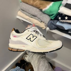 NEW BALANCEXBANDIER 
2002R